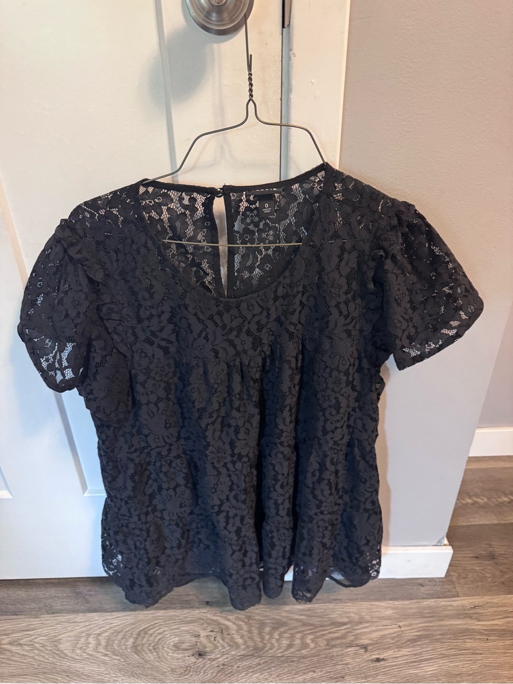 torrid Black Floral Lace Short Sleeve Peplum Blouse